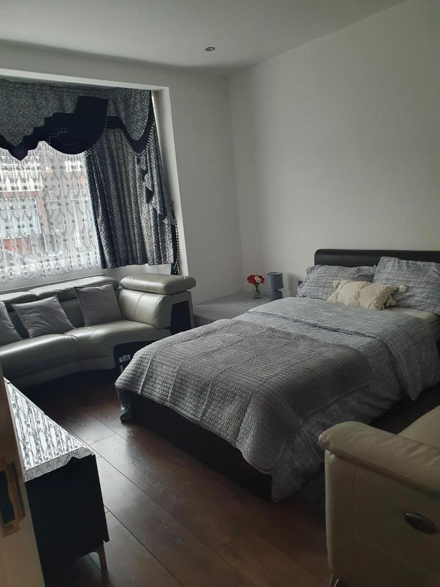 Deluxe Homestay Near Tottenham Hotspur Stadium London Room photo